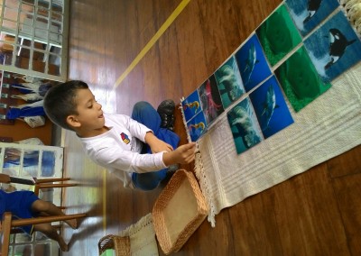 Yago pareando figuras.