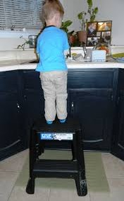 Banquinho com degrau.